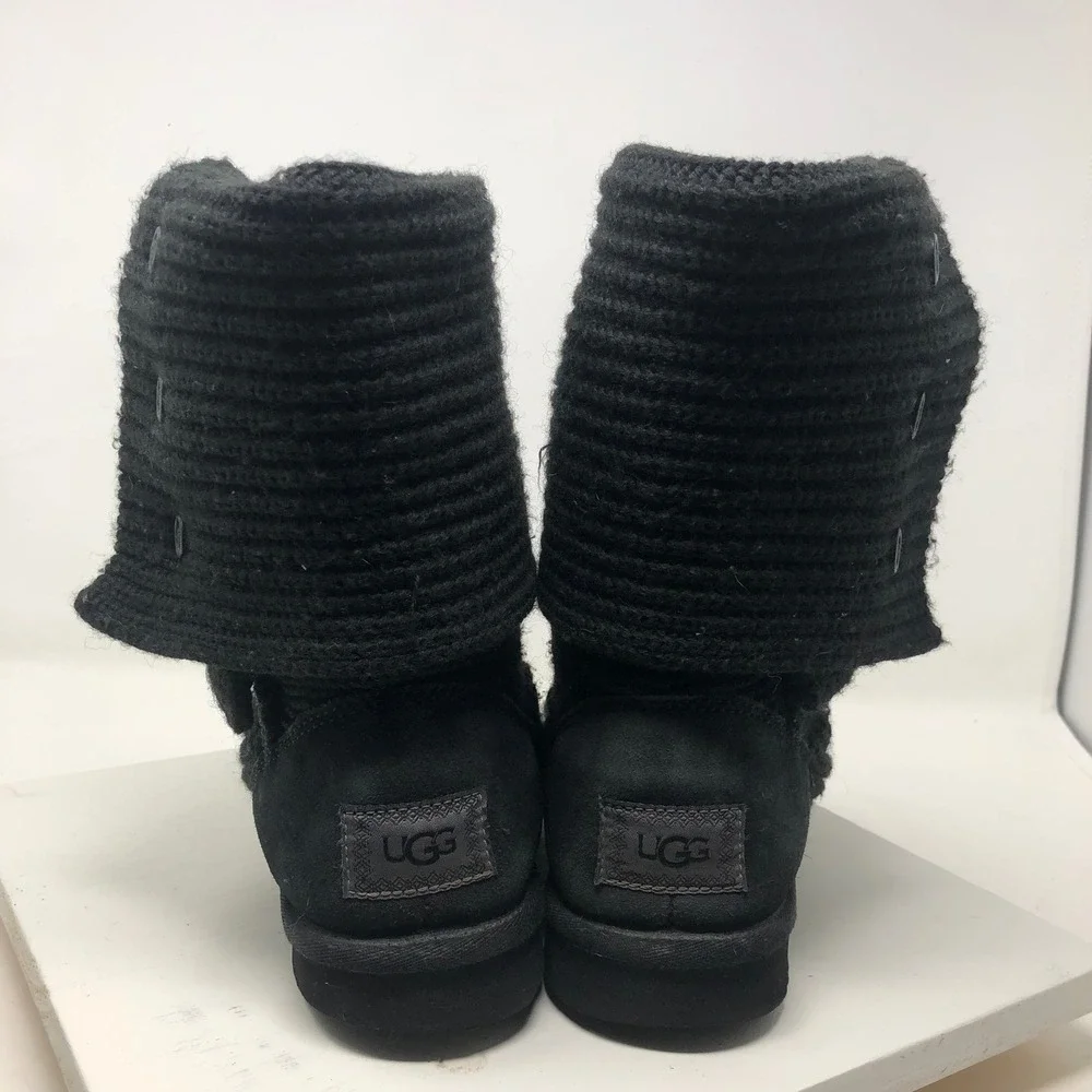 UGG Shaina Knit Cuff Boots Womens 8 Black Suede Button Detail Cozy Winter Cabin